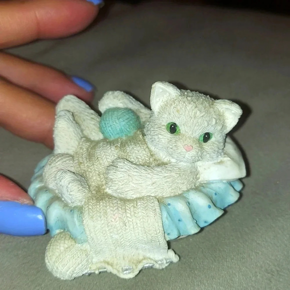 Enesco Patricia Hillman Catnap Sweet Dreams Kitten Figure Calico Kittens - Picture 1 of 4